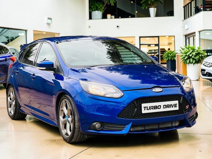 Ford Focus 2.0T EcoBoost ST-2 Euro 5 (s/s) 5dr
