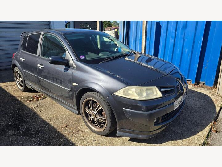 Renault Megane 1.6 VVT Dynamique 5dr