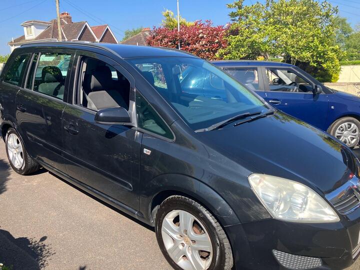 Vauxhall Zafira 1.8 16V Exclusiv Euro 4 5dr