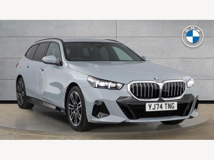 BMW 5 Series 2.0 520i MHT M Sport Touring Steptronic Euro 6 (s/s) 5dr BMW 5 Series 2.0 520i MHT M Sport Touring Steptronic Euro 6 (s/s) 5dr