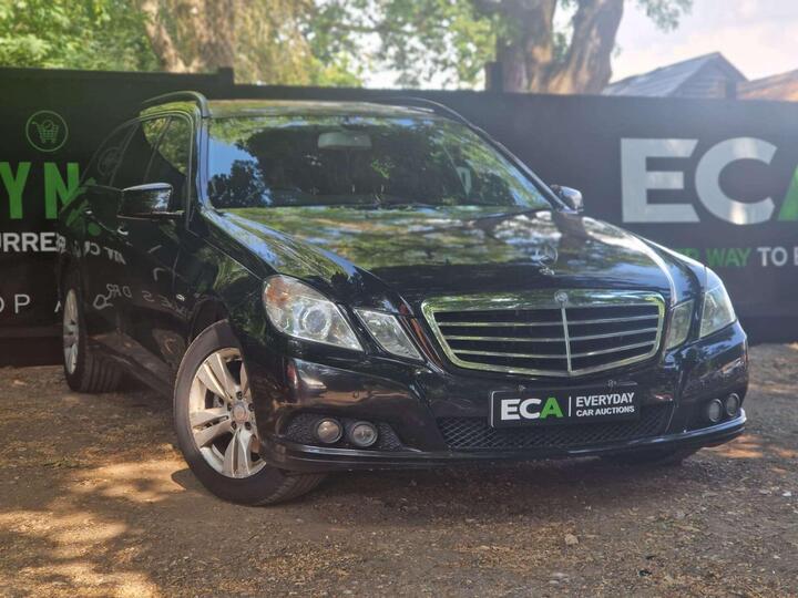 Mercedes-Benz E Class 1.8 E200 CGI BlueEfficiency SE Tiptronic Euro 5 5dr