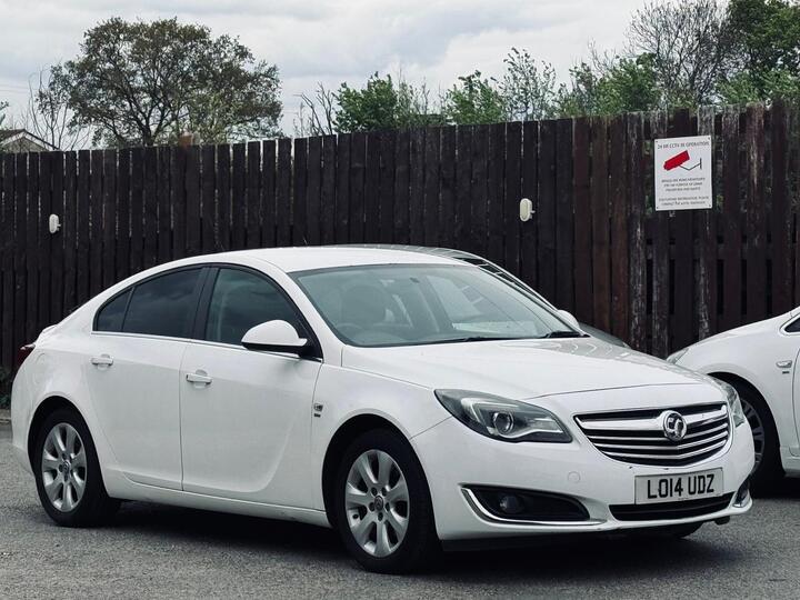 Vauxhall Insignia 1.8 16V SRi Euro 5 5dr Vauxhall Insignia 1.8 16V SRi Euro 5 5dr