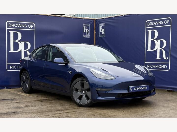 Tesla Model 3 (Dual Motor) Long Range Auto 4WDE 4dr Tesla Model 3 (Dual Motor) Long Range Auto 4WDE 4dr