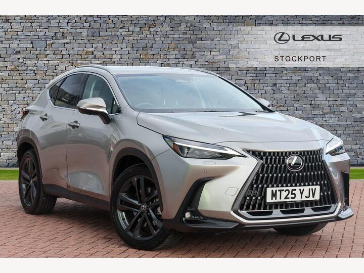 Lexus NX 2.5 450h+ 18.1kWh Premium Plus E-CVT 4WD Euro 6 (s/s) 5dr