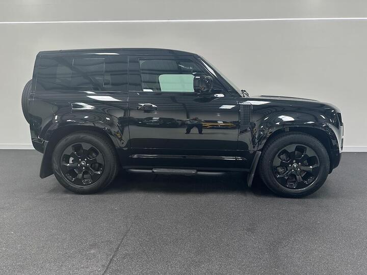 Land Rover Defender 90 3.0 D250 MHEV X-Dynamic SE Auto 4WD Euro 6 (s/s) 3dr