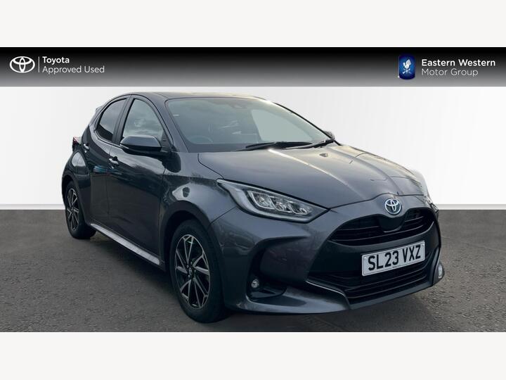 Toyota Yaris 1.5 VVT-h Design E-CVT Euro 6 (s/s) 5dr