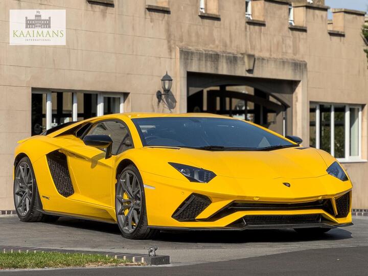 Lamborghini Aventador S 6.5 V12 LP 740-4 S ISR 4WD Euro 6 2dr Lamborghini Aventador S 6.5 V12 LP 740-4 S ISR 4WD Euro 6 2dr