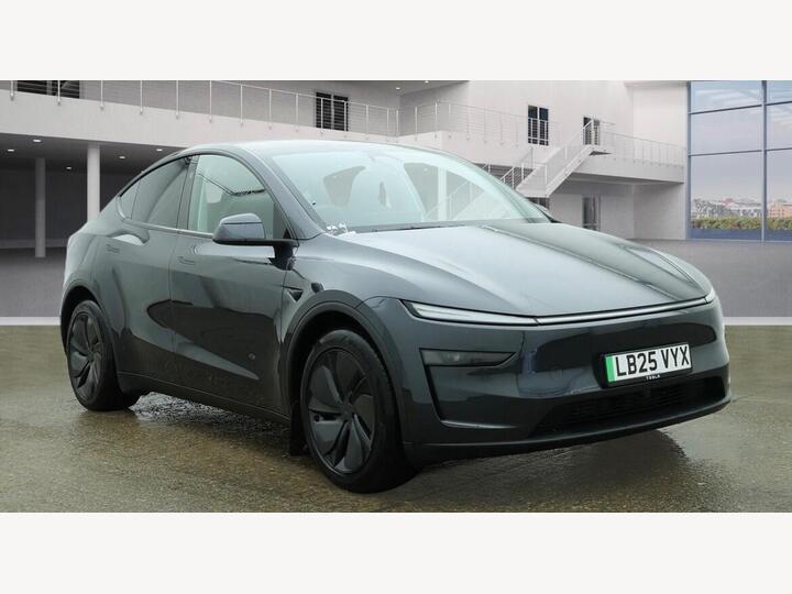 Tesla Model Y 84.7kWh (Dual Motor) Long Range Auto 4WDE 5dr Tesla Model Y 84.7kWh (Dual Motor) Long Range Auto 4WDE 5dr