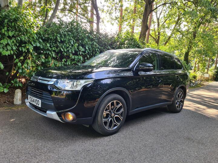 Mitsubishi Outlander 2.2 DI-D GX3 Auto 4WD Euro 5 (s/s) 5dr Mitsubishi Outlander 2.2 DI-D GX3 Auto 4WD Euro 5 (s/s) 5dr