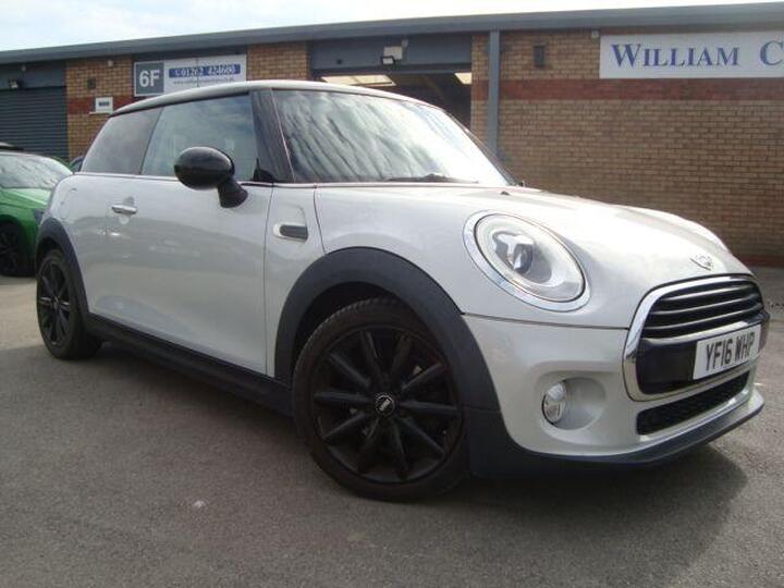 MINI Hatch 1.5 Cooper Auto Euro 6 (s/s) 3dr