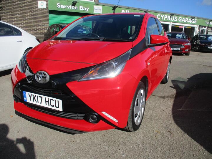 Toyota AYGO 1.0 VVT-i X-play Euro 6 5dr