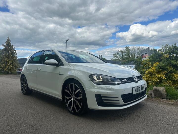 Volkswagen Golf 2.0 TDI BlueMotion Tech GTD DSG Euro 6 (s/s) 5dr Volkswagen Golf 2.0 TDI BlueMotion Tech GTD DSG Euro 6 (s/s) 5dr