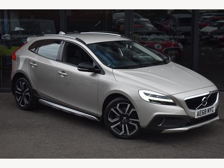 Volvo V40 Cross Country 1.5 T3 GPF Pro Auto Euro 6 (s/s) 5dr