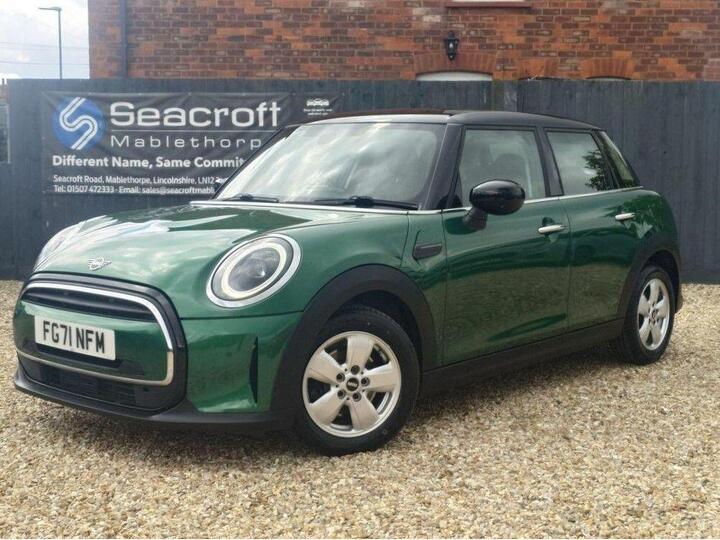 MINI Hatch 1.5 Cooper Classic Steptronic Euro 6 (s/s) 5dr