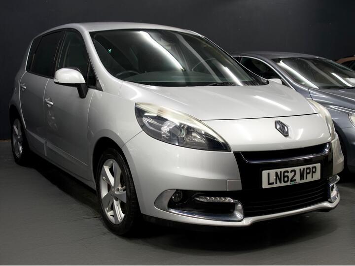 Renault Scenic 1.5 DCi Dynamique TomTom Euro 5 (s/s) 5dr