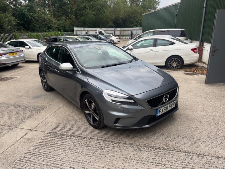 Volvo V40 2.0 D2 R-Design Nav Plus Euro 6 (s/s) 5dr