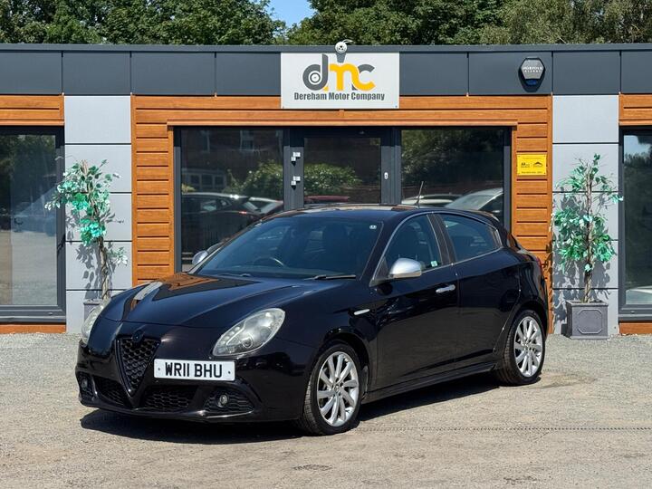 Alfa Romeo Giulietta 1.6 JTDM-2 Veloce Euro 5 (s/s) 5dr