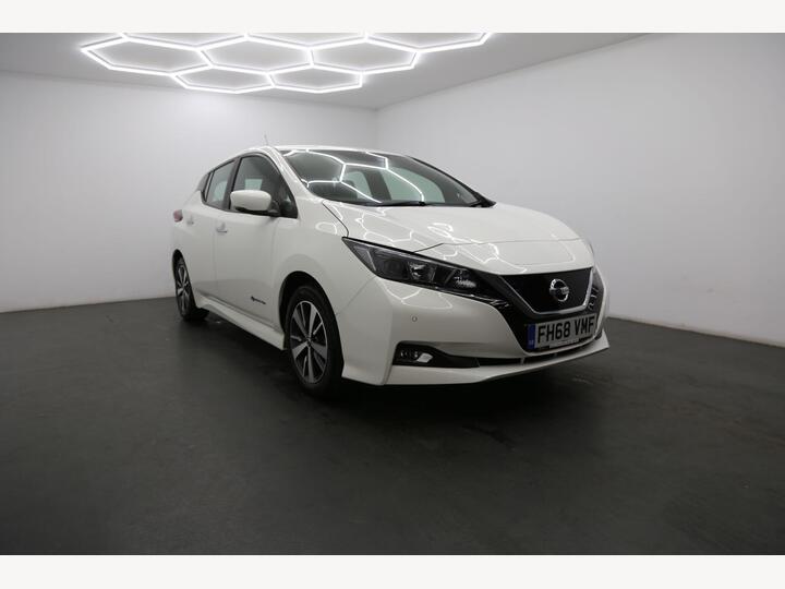 Nissan Leaf 40kWh Acenta Auto 5dr
