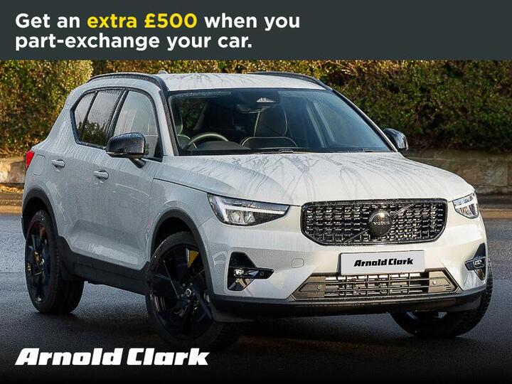 Volvo XC40 2.0 B3 MHEV Plus Pro Black Edition DCT Auto Euro 6 (s/s) 5dr