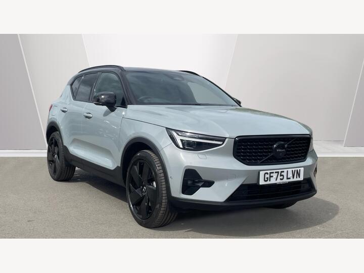 Volvo XC40 2.0 B4 MHEV Ultra Black Edition DCT Auto Euro 6 (s/s) 5dr
