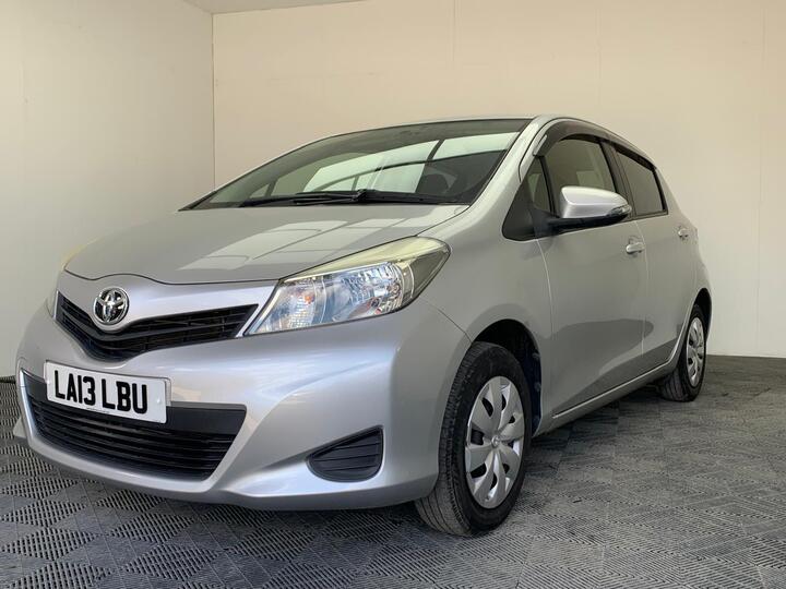 Toyota Yaris 1.33 Dual VVT-i TR Hatchback 5dr Petrol Multidrive S Euro 5 (101 Ps)
