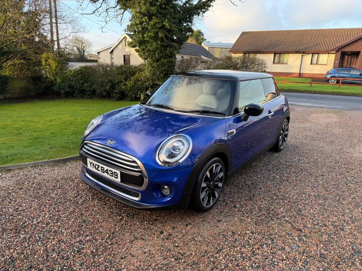 MINI Hatch 1.5 Cooper Exclusive Euro 6 (s/s) 3dr