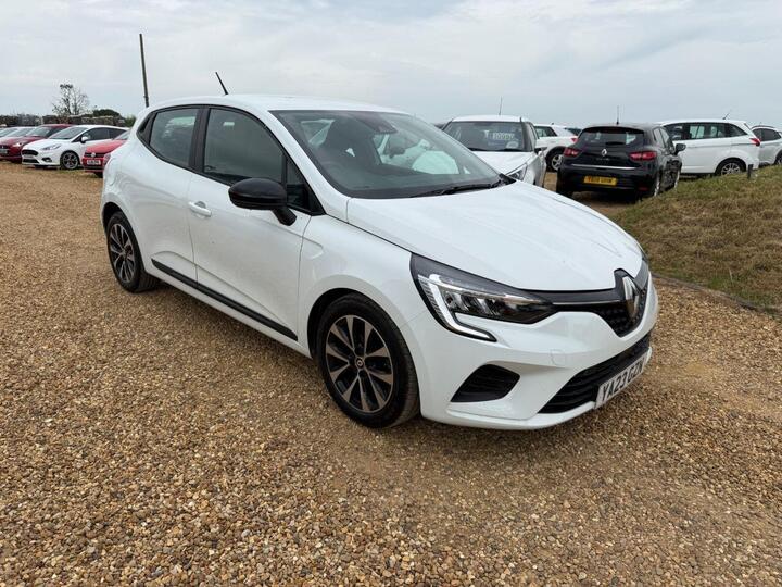 Renault CLIO 1.0 TCe Evolution Euro 6 (s/s) 5dr Renault CLIO 1.0 TCe Evolution Euro 6 (s/s) 5dr