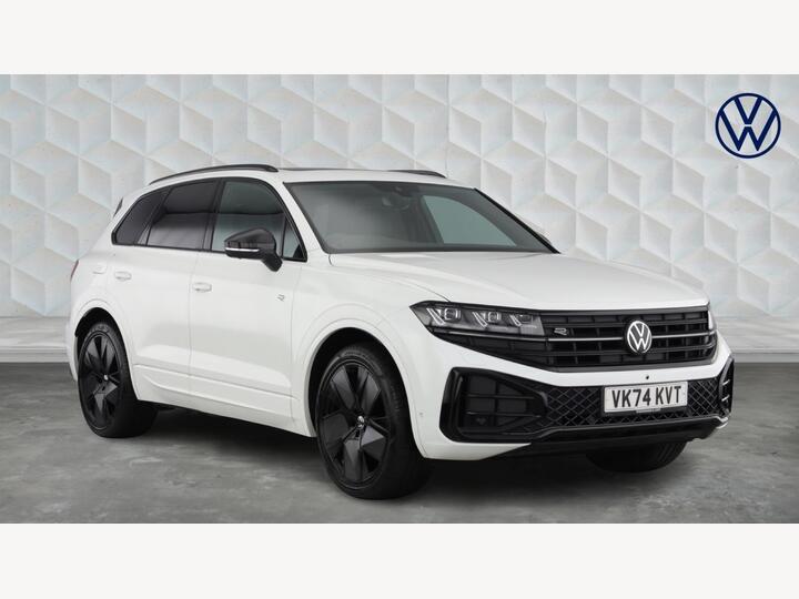 Volkswagen Touareg 3.0 TDI V6 Black Edition Tiptronic 4Motion Euro 6 (s/s) 5dr Volkswagen Touareg 3.0 TDI V6 Black Edition Tiptronic 4Motion Euro 6 (s/s) 5dr