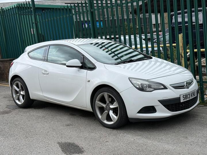 Vauxhall Astra GTC 1.4T Sport Euro 5 (s/s) 3dr