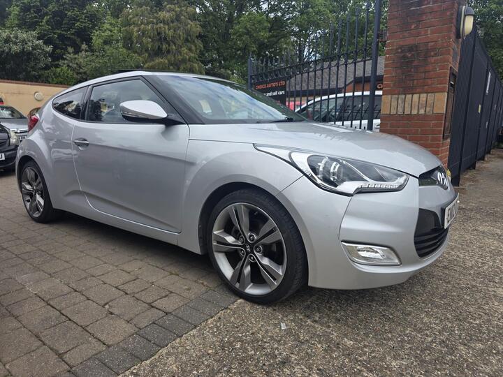 Hyundai Veloster 1.6 GDi Sport Euro 5 4dr Hyundai Veloster 1.6 GDi Sport Euro 5 4dr