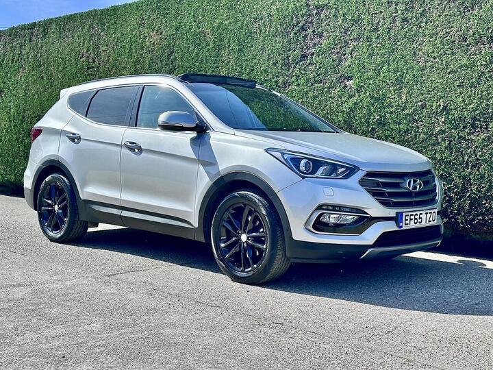 Hyundai Santa Fe 2.2 CRDi Blue Drive Premium SE Auto 4WD Euro 6 (s/s) 5dr (7 Seat) Hyundai Santa Fe 2.2 CRDi Blue Drive Premium SE Auto 4WD Euro 6 (s/s) 5dr (7 Seat)