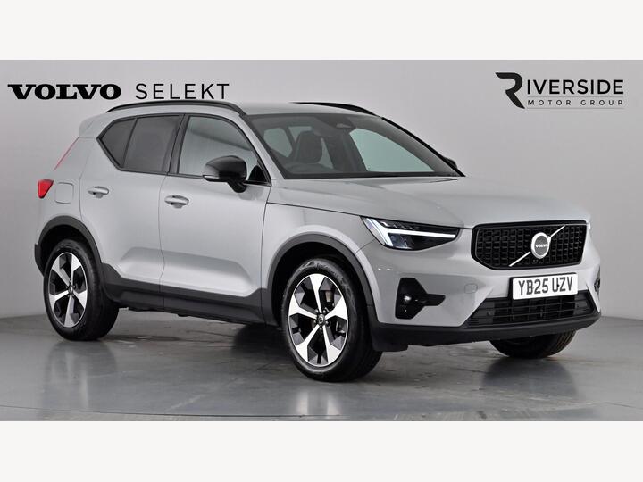 Volvo XC40 2.0 B3 MHEV Plus DCT Auto Euro 6 (s/s) 5dr