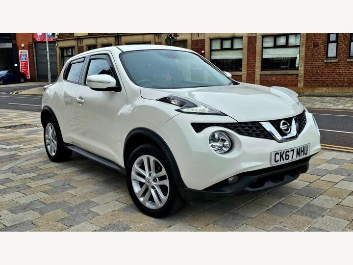 Nissan Juke 1.6 N-Connecta XTRON Euro 6 5dr