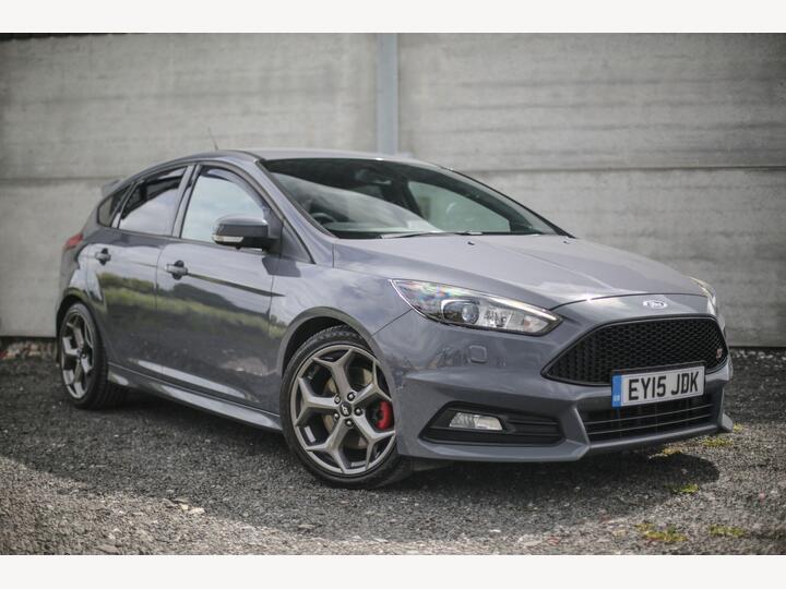 Ford Focus 2.0T EcoBoost ST-3 Euro 6 (s/s) 5dr