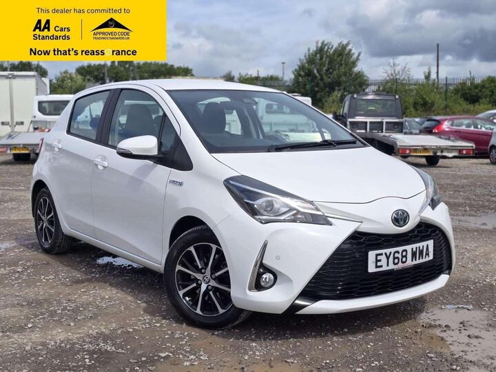 Toyota Yaris 1.5 VVT-h Icon Tech E-CVT Euro 6 (s/s) 5dr
