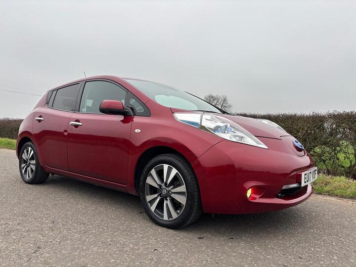 Nissan Leaf 30kWh Tekna Auto 5dr Nissan Leaf 30kWh Tekna Auto 5dr