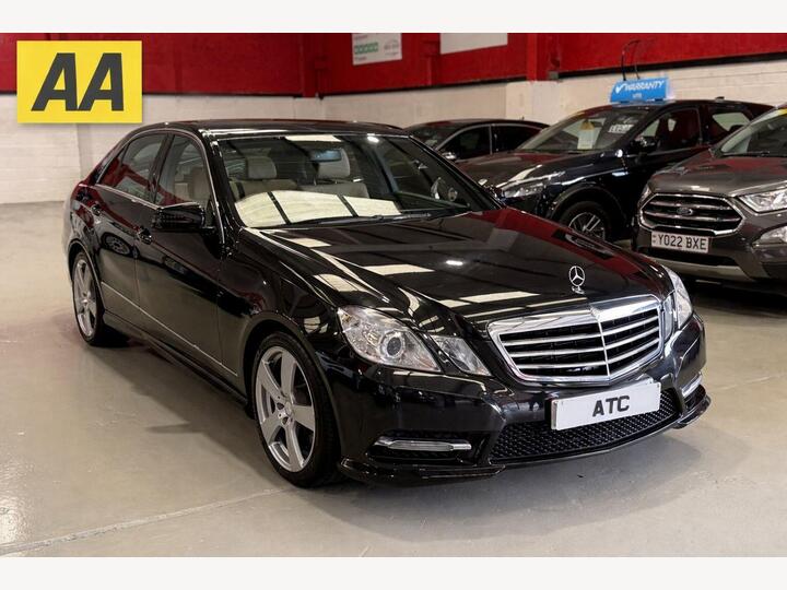 Mercedes-Benz E Class 2.1 E300dh BlueTEC G-Tronic+ Euro 5 (s/s) 4dr