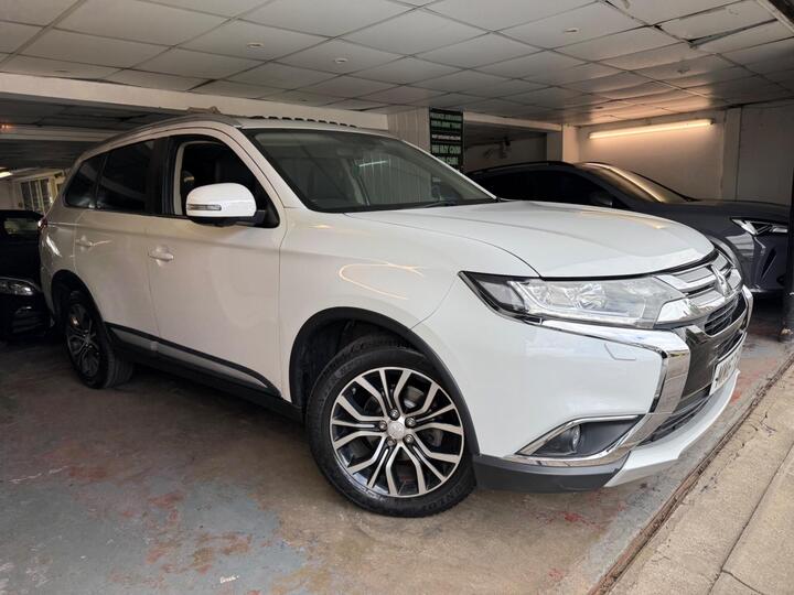 Mitsubishi Outlander 2.2 DI-D 4 Auto 4WD Euro 6 5dr
