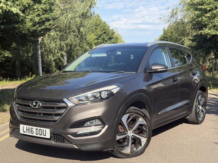 Hyundai TUCSON 2.0 CRDi Premium Auto 4WD Euro 6 5dr
