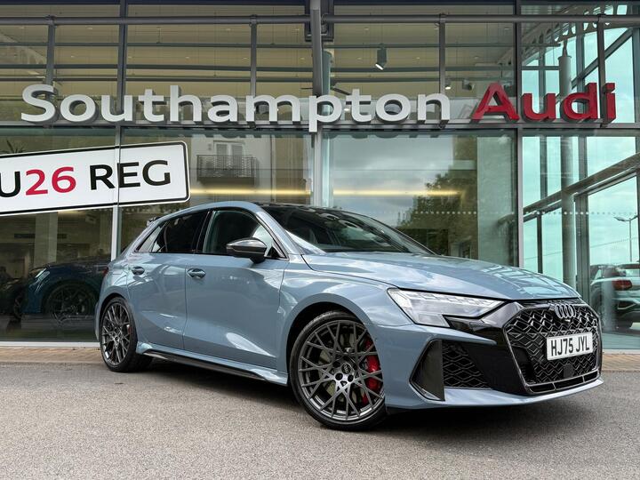 Audi RS3 2.5 TFSI Carbon Vorsprung Sportback S Tronic Quattro Euro 6 (s/s) 5dr