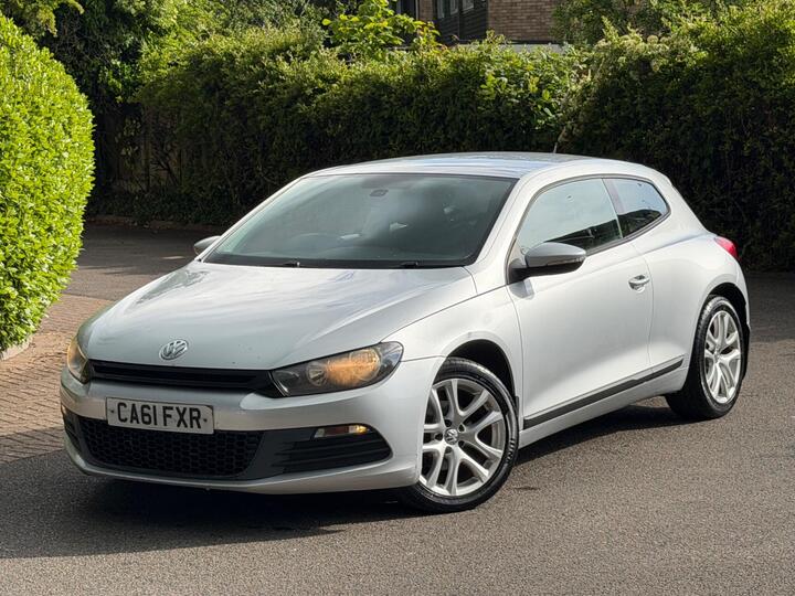 Volkswagen Scirocco 2.0 TDI BlueMotion Tech Euro 5 (s/s) 3dr