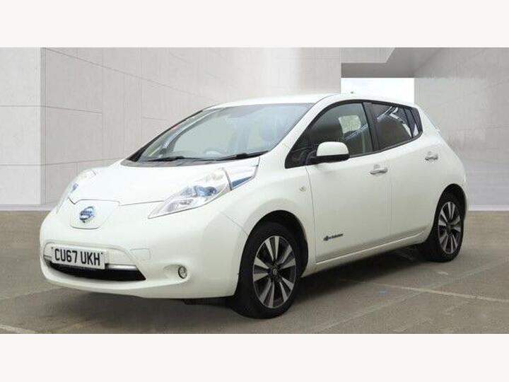 Nissan Leaf 30kWh Tekna Auto 5dr Nissan Leaf 30kWh Tekna Auto 5dr