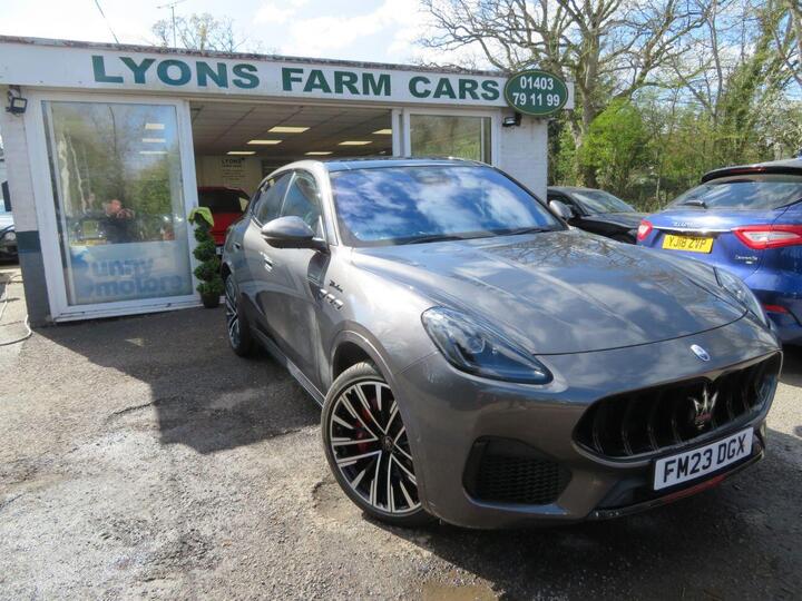 Maserati GRECALE 2.0 MHEV Modena ZF 4WD Euro 6 (s/s) 5dr