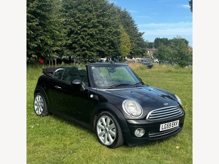 MINI Convertible 1.6 Cooper Auto Euro 4 2dr
