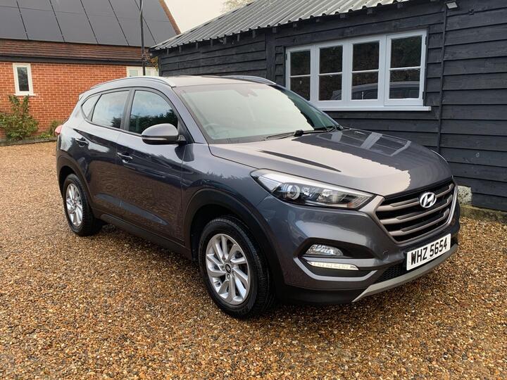 Hyundai TUCSON 1.6 GDi Blue Drive SE Nav Euro 6 (s/s) 5dr Hyundai TUCSON 1.6 GDi Blue Drive SE Nav Euro 6 (s/s) 5dr
