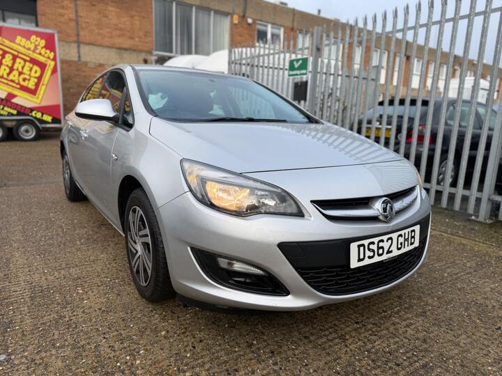 Vauxhall Astra 1.6 16v Exclusiv Euro 5 5dr