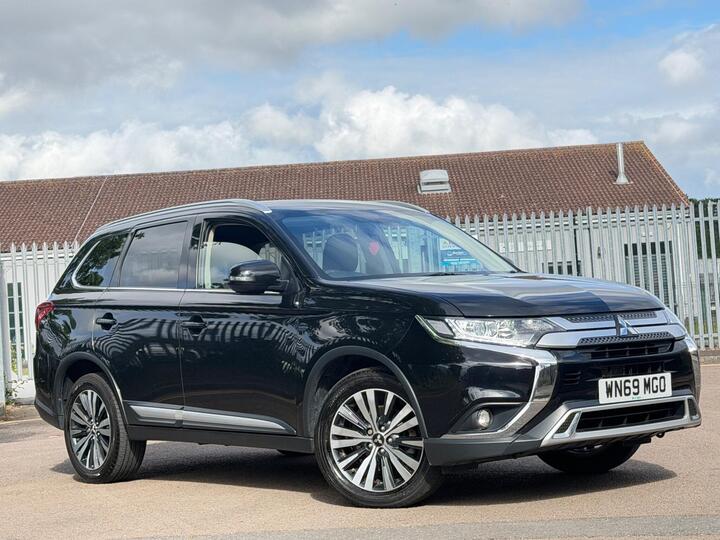Mitsubishi Outlander 2.0 MIVEC Design CVT 4WD Euro 6 (s/s) 5dr Mitsubishi Outlander 2.0 MIVEC Design CVT 4WD Euro 6 (s/s) 5dr