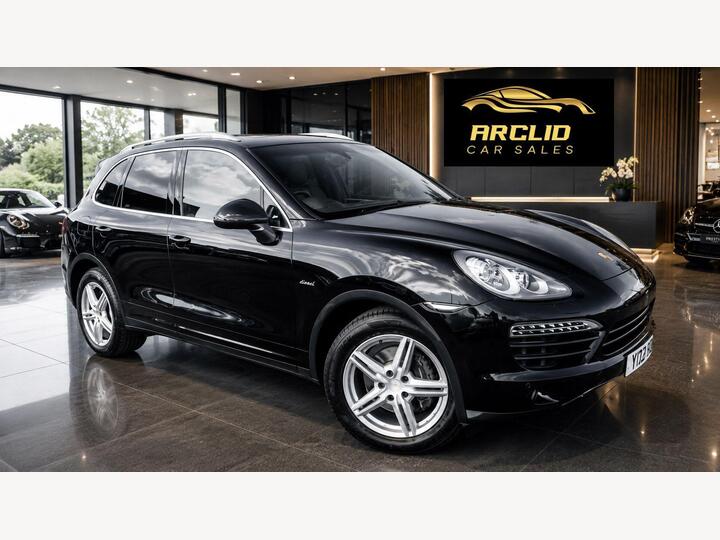 Porsche Cayenne 3.0 TD V6 Tiptronic 4WD Euro 5 (s/s) 5dr Porsche Cayenne 3.0 TD V6 Tiptronic 4WD Euro 5 (s/s) 5dr