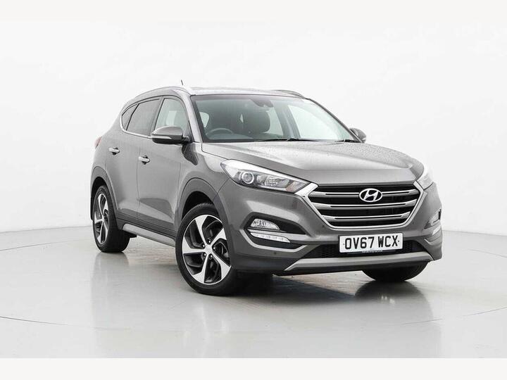 Hyundai TUCSON 1.7 CRDi Blue Drive Sport Edition Euro 6 (s/s) 5dr Hyundai TUCSON 1.7 CRDi Blue Drive Sport Edition Euro 6 (s/s) 5dr