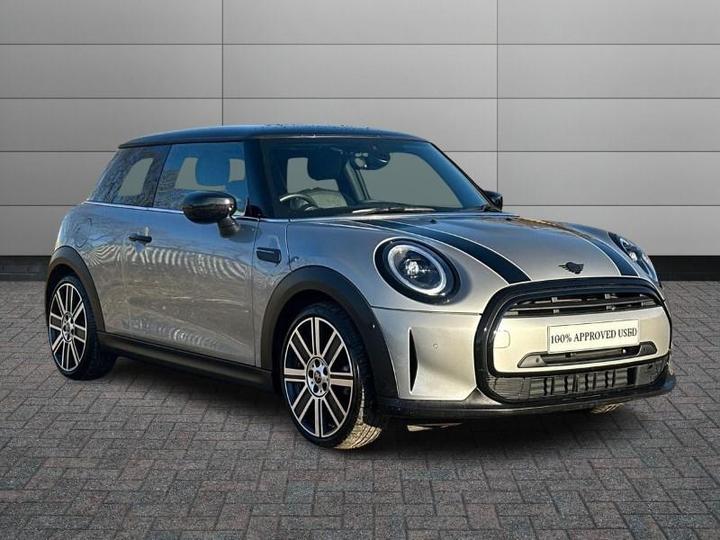 MINI HATCHBACK 1.5 Cooper Exclusive Steptronic Euro 6 (s/s) 3dr